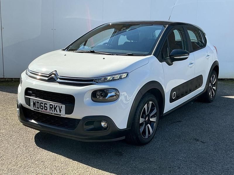 Used Citroën C3 Feel 110 HP (80 kW) 2017 White Hatchback