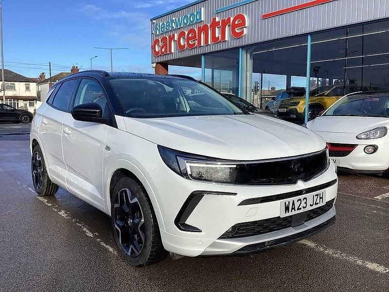 Used Vauxhall Grandland X Ultimate 2023 White SUV