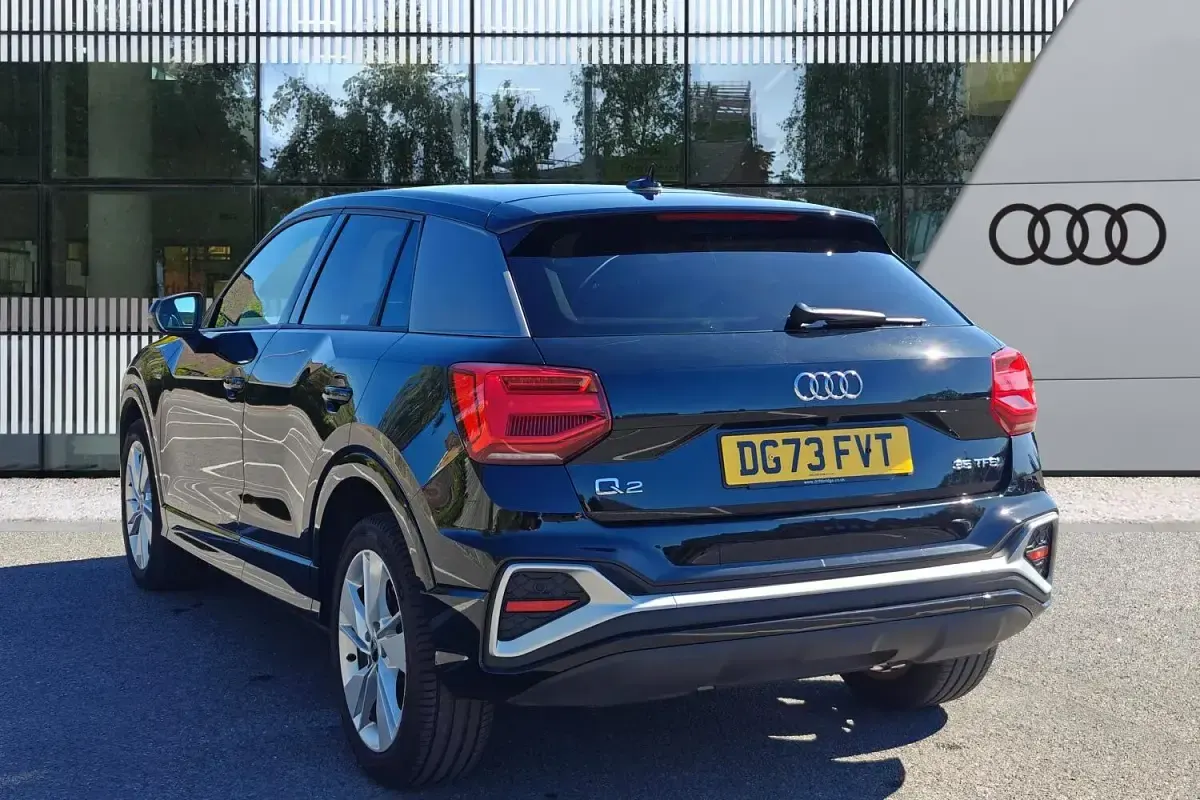 Used Audi Q2 S-Line 147 HP (108 kW) 2023 Black SUV