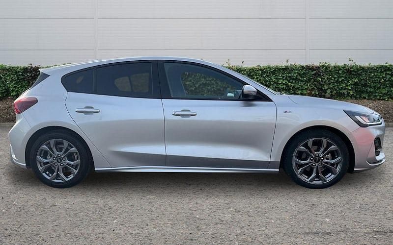 Used Ford Focus ST-Line 155 HP (114 kW) 2025 Hatchback