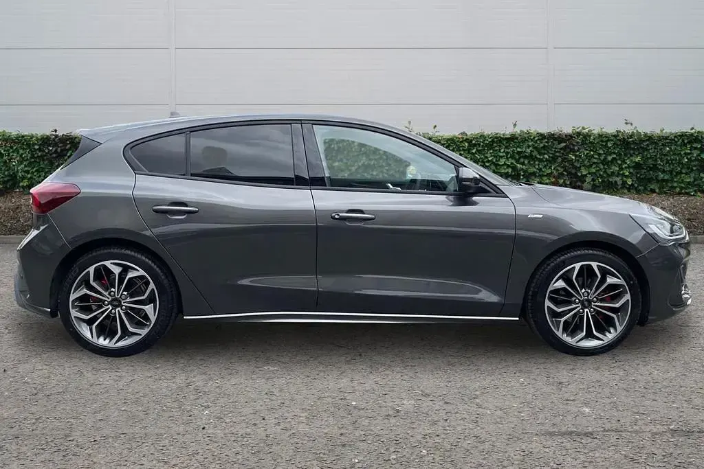 New Ford Focus ST-Line X 2026 Silver Hatchback