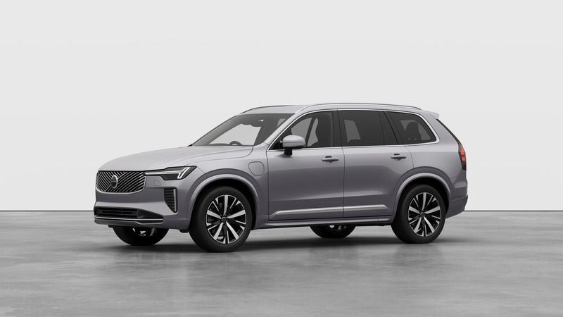 Aurora silver New 2025 Volvo XC90 Core SUV | £74,100 (Fair price) - Image 1/4