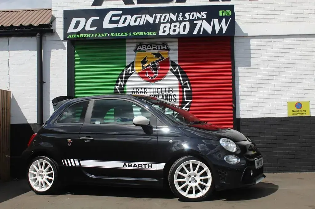 Used Abarth 695 Esseesse 180 HP (132 kW) 2021 Black Hatchback