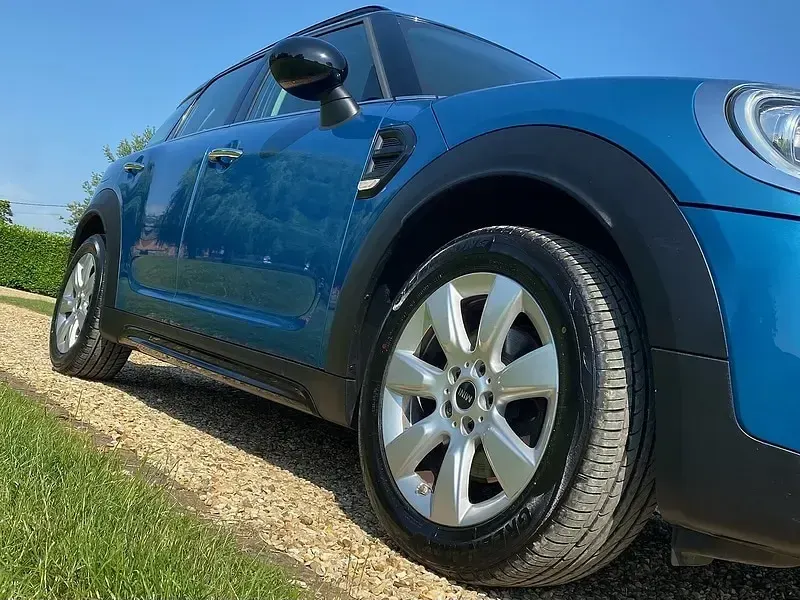 Used Mini Cooper Countryman 2018 Island blue SUV