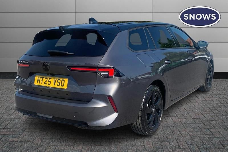 New 2025 Vauxhall Astra S Estate | £23,992 (Super price) - Image 1/4