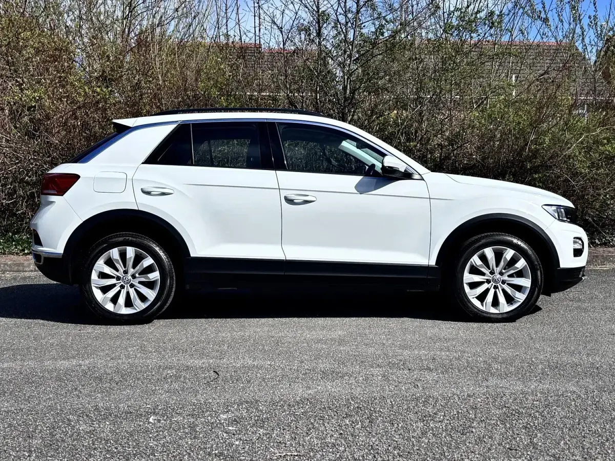 Begagnad VW T-Roc SE 150 HK (110 kW) 2020 Vit SUV