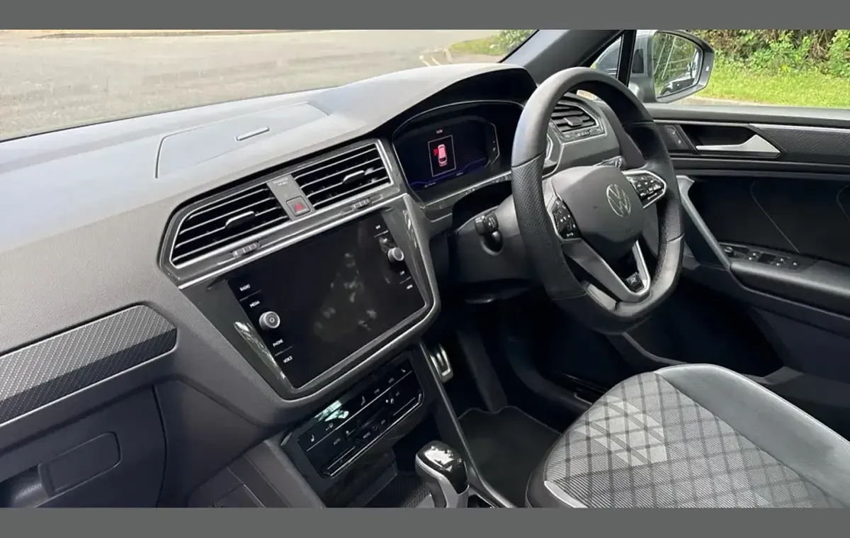 Used VW Tiguan R-line 150 HP (110 kW) 2023 Dolphin grey metallic SUV
