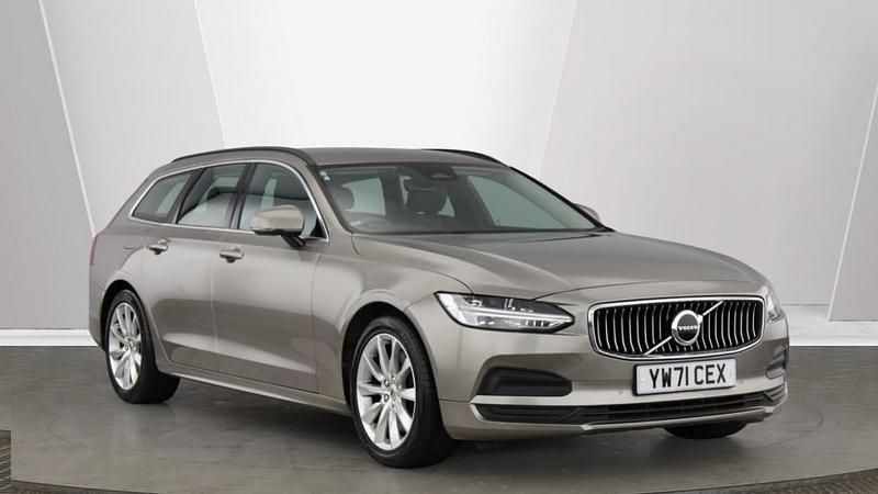 Usado Volvo V90 Momentum 197 HP (144 kW) 2022 Cinzento Carrinha