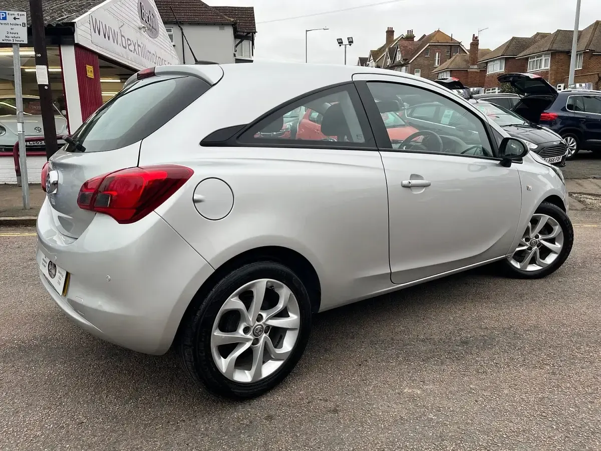 Used Vauxhall Corsa 90 HP (66 kW) 2018 Silver Hatchback