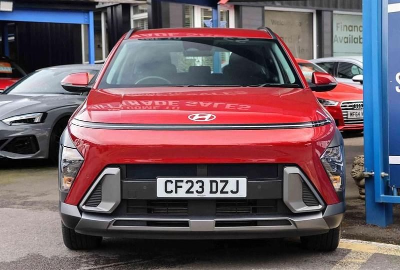 Used Hyundai Kona Advanced 120 HP (88 kW) 2023 Red SUV