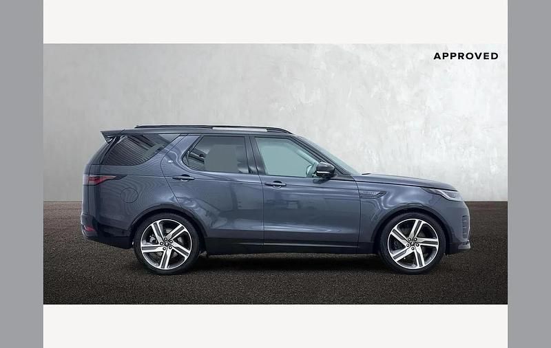 Used Land Rover Discovery 5 HSE Dynamic 344 HP (253 kW) 2024 Blue SUV