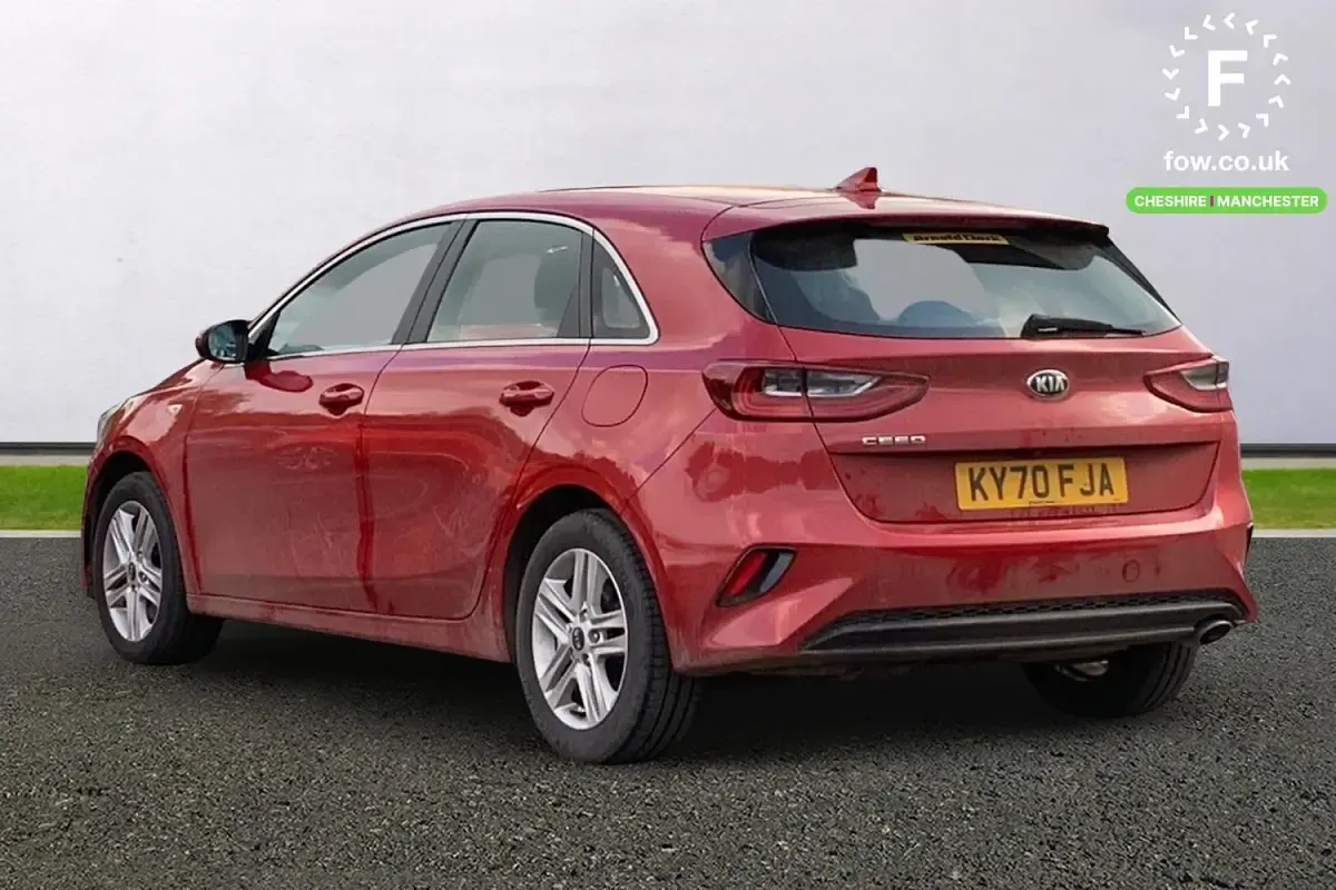Used Kia Ceed Air 136 HP (100 kW) 2020 Red Hatchback