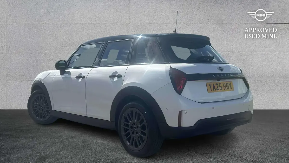 Usado Mini Cooper S Hatch 201 HP (147 kW) 2025 Branco Citadino