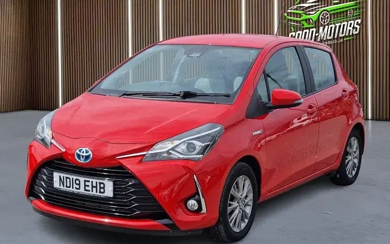 Usata Toyota Yaris Hybrid 101 CV (74 kW) 2020 Utilitaria