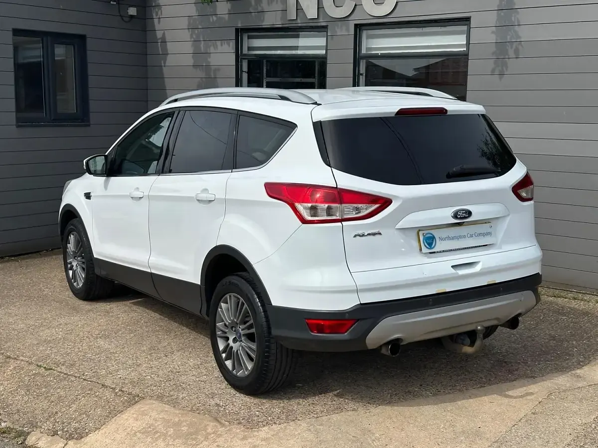 Used Ford Kuga Titanium 140 HP (102 kW) 2014 White SUV