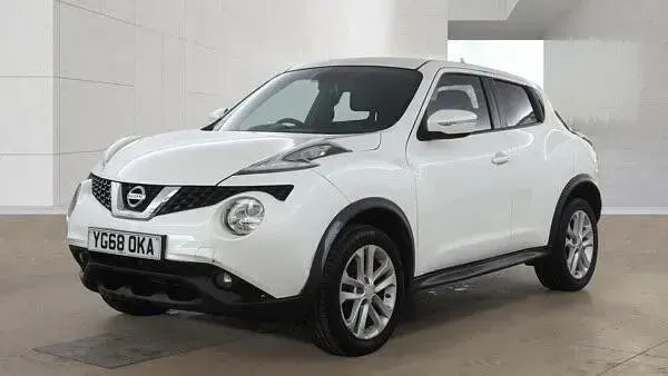 Used Nissan Juke N-Connecta 110 HP (80 kW) 2018 White SUV