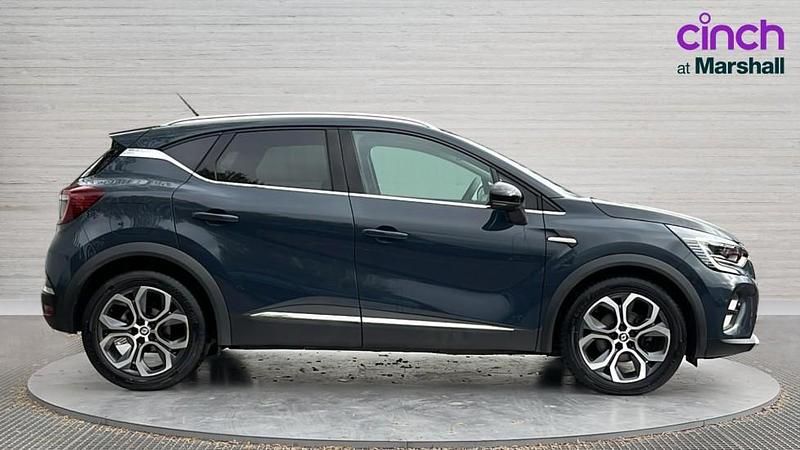 Used Renault Captur SE 142 HP (104 kW) 2022 Blue SUV