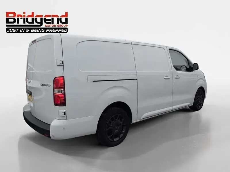 Used Citroën Dispatch 120 HP (88 kW) 2024 White MPV