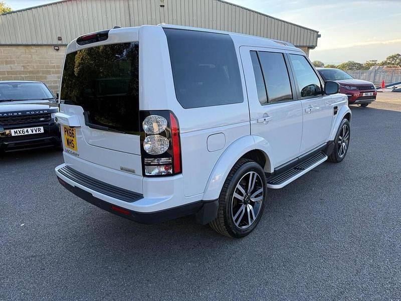 Used Land Rover Discovery 4 Landmark 256 HP (188 kW) 2016 White SUV