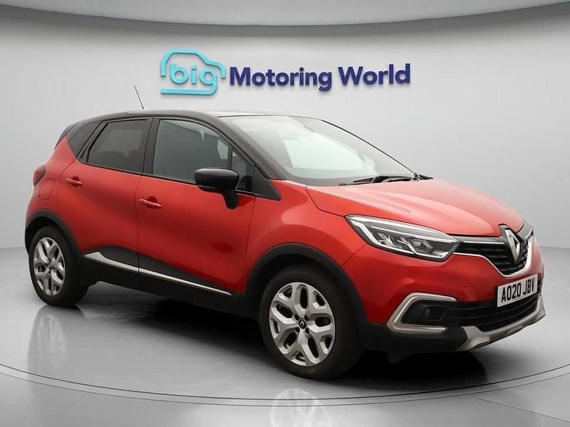 Red/black Used 2020 Renault Captur GT-Line SUV | £11,000 (Good price) - Image 1/4