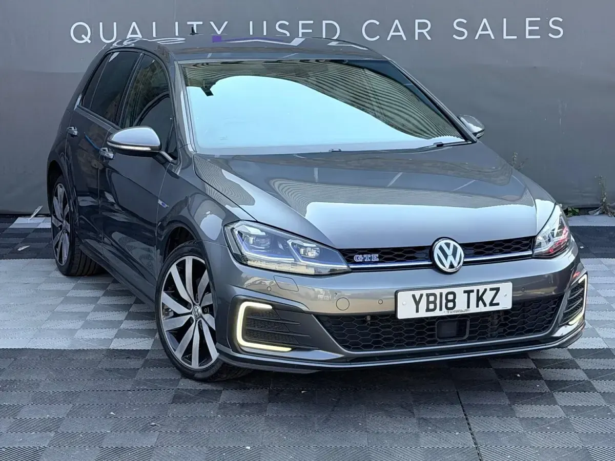 Used VW Golf VII Advance 204 HP (150 kW) 2018 Grey Hatchback