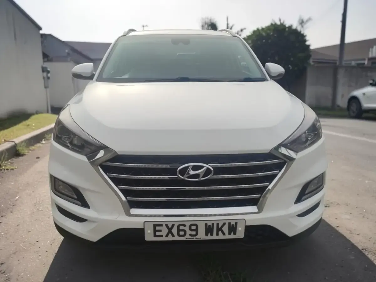Used Hyundai Tucson SE 177 HP (130 kW) 2019 White SUV