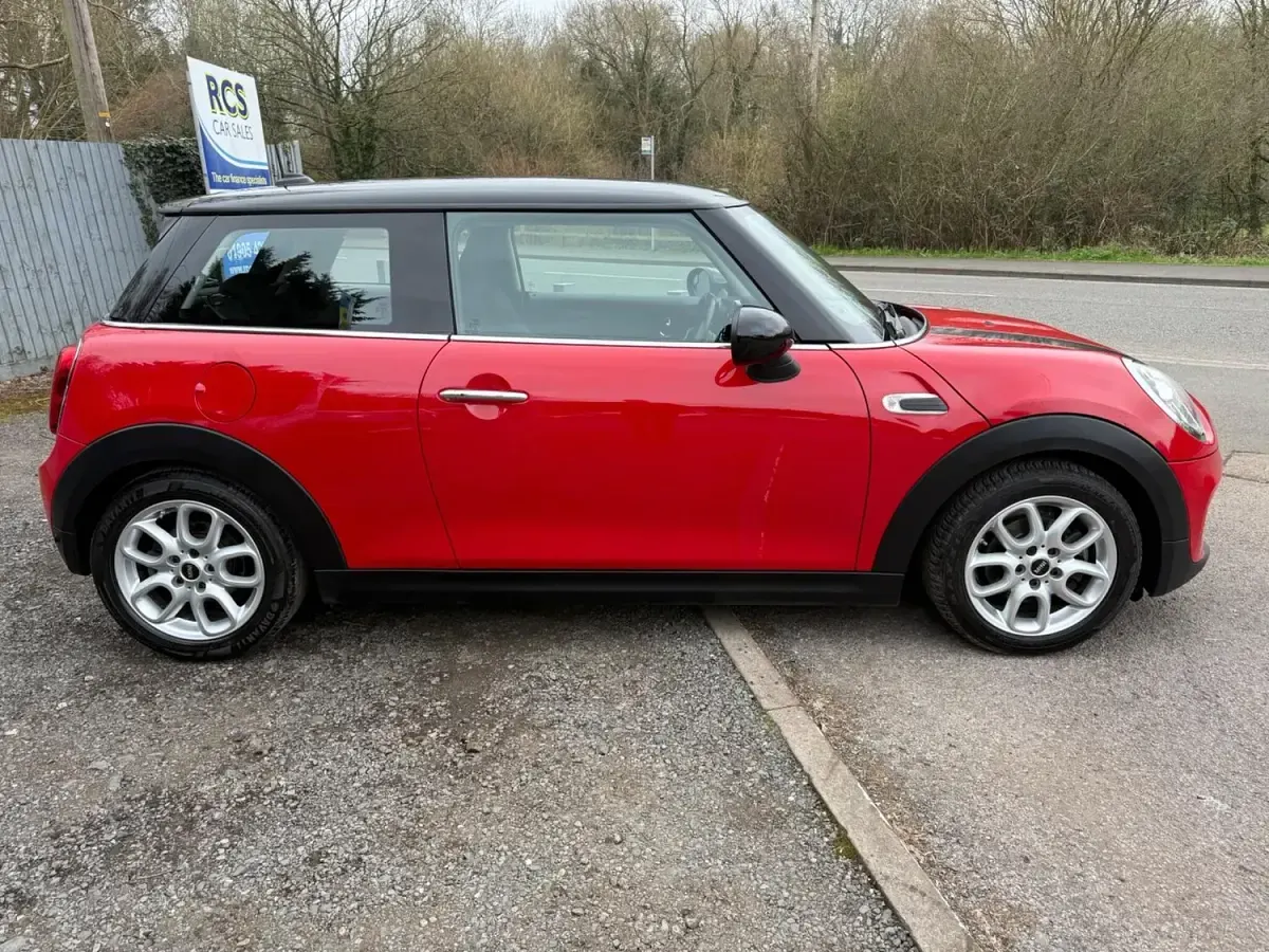 Used Mini Cooper Hatch 2018 Red Hatchback
