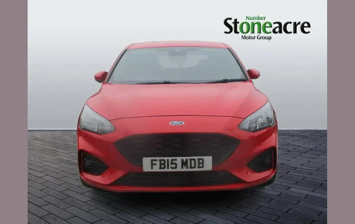 Used Ford Focus ST-Line X 182 HP (133 kW) 2019 Red Hatchback