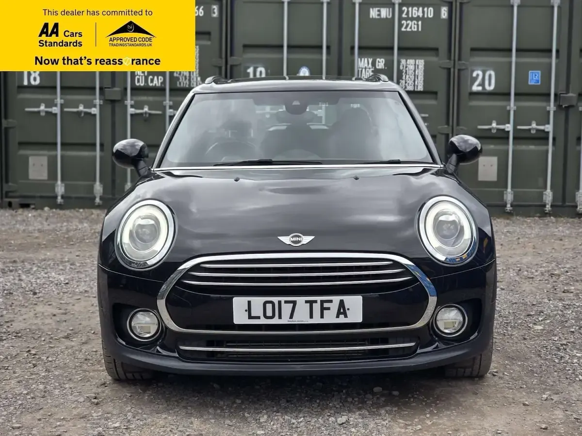Used Mini Cooper Clubman 136 HP (100 kW) 2017 Black Estate