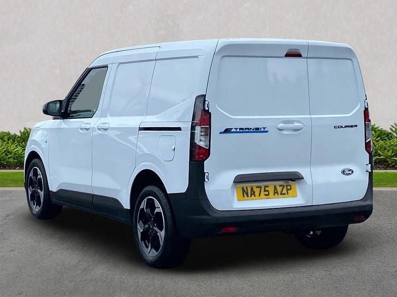 New Ford E-Transit Limited 100 kW (136 HP) 2025 White Van