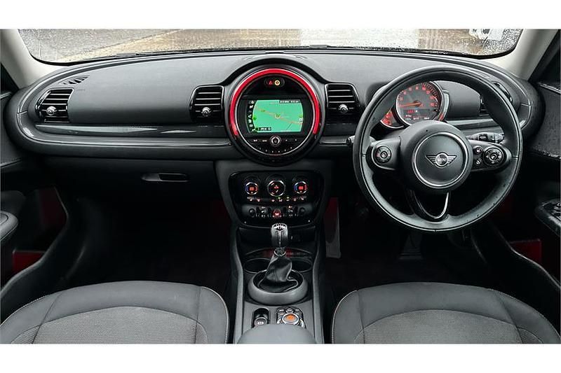Used Mini Cooper Clubman Classic 136 HP (100 kW) 2020 Red Estate