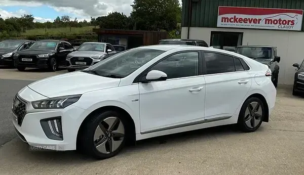 Used Hyundai Ioniq Edition 141 HP (103 kW) 2020 White Hatchback