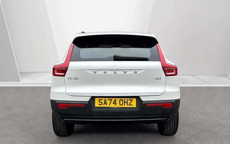 Used Volvo XC40 Plus 163 HP (119 kW) 2025 SUV