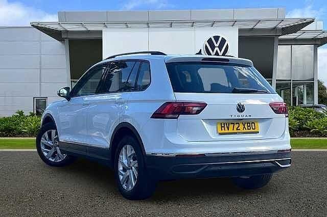 Used VW Tiguan Life 130 HP (95 kW) 2022 White SUV
