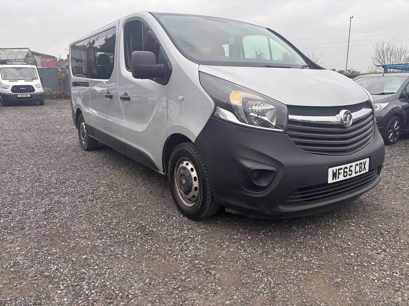 Grey Used 2015 Vauxhall Vivaro MPV | £6,495 (Fair price) - Image 1/4