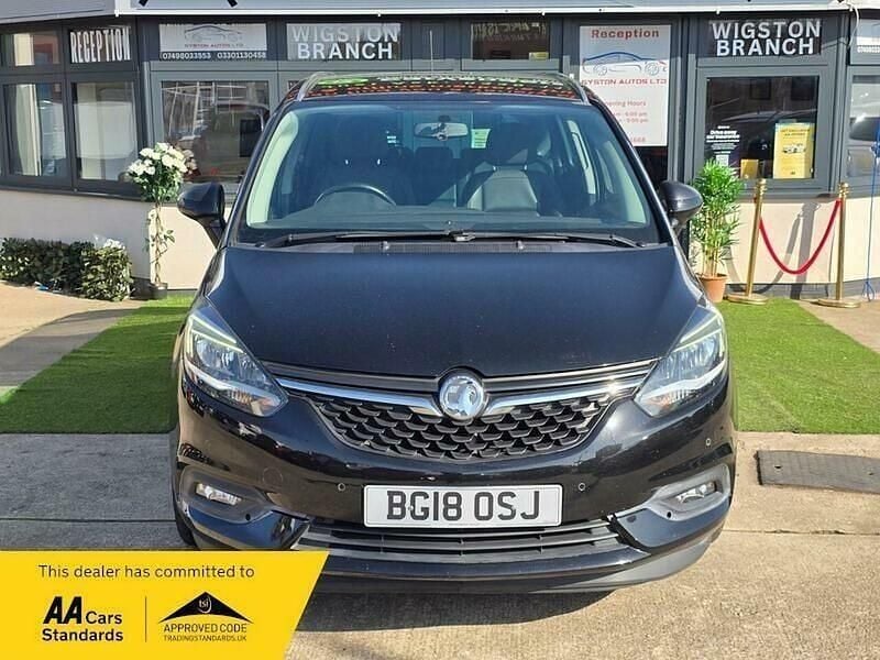 Used Vauxhall Zafira Tourer SRi 140 HP (102 kW) 2018 Black MPV