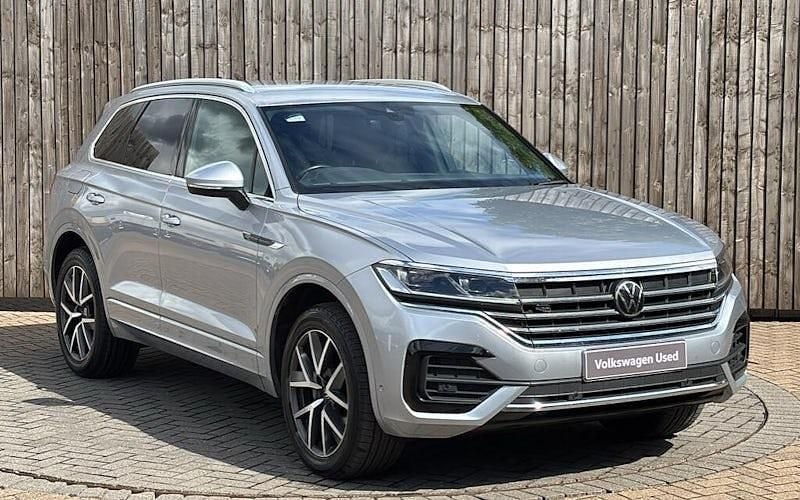 Silver Used 2021 VW Touareg R-line SUV | £31,299 (Fair price) - Image 1/4