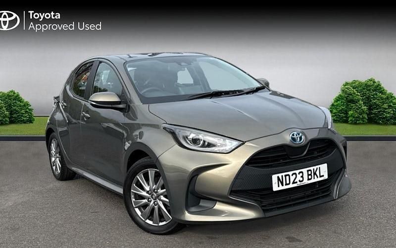Second-hand Toyota Yaris Hybrid 116 CP (85 kW) 2026 Hatchback