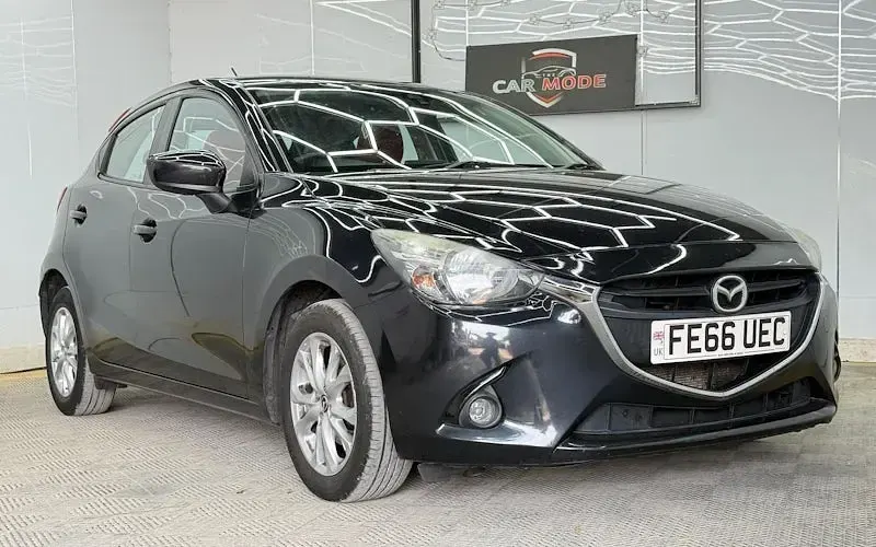 Used Mazda 2 Edition 90 HP (66 kW) 2016 Black Hatchback