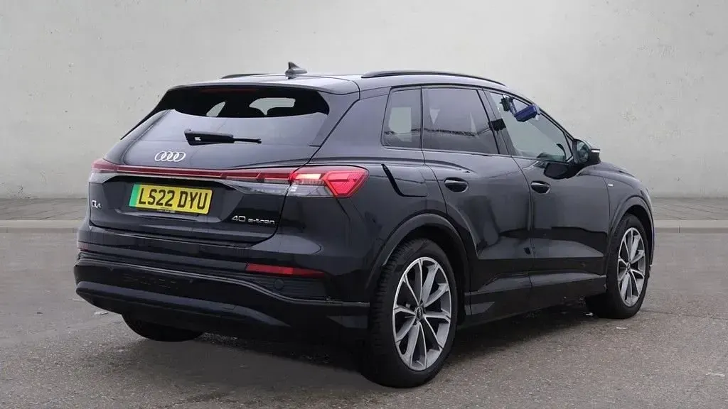 Used Audi Q4 e-tron Prestige 150 kW (204 HP) 2022 Black SUV