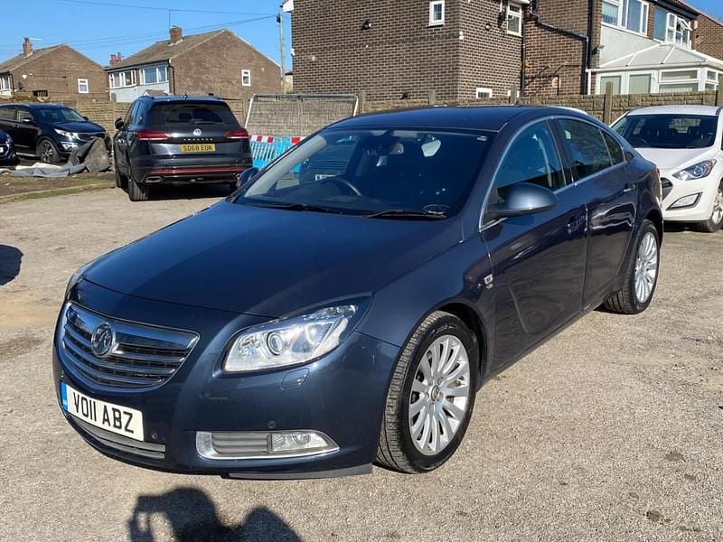 Used Vauxhall Insignia Elite 160 HP (117 kW) 2011 Blue Hatchback