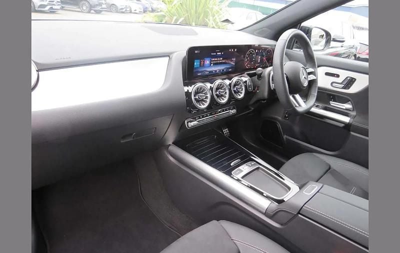 Used Mercedes GLA220 AMG Line Premium 190 HP (139 kW) 2025 Black SUV