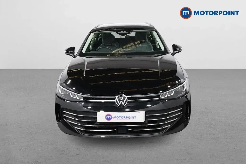 Used VW Passat Life 204 HP (150 kW) 2025 Black Estate