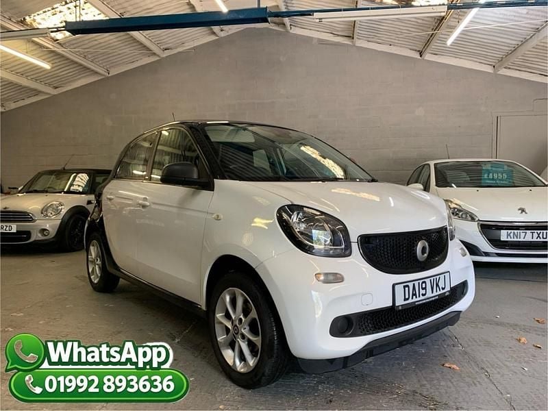 Used Smart ForFour Passion 71 HP (52 kW) 2019 Black Hatchback