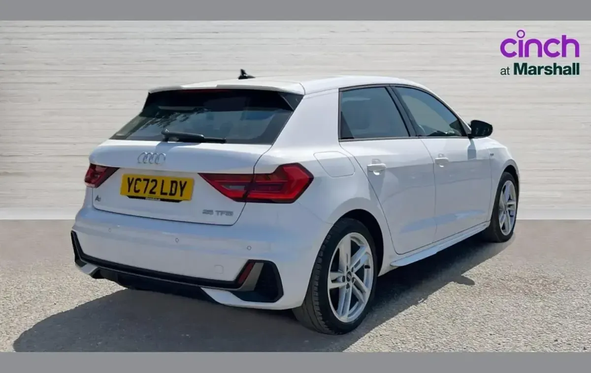 Used Audi A1 S-Line 95 HP (69 kW) 2022 White SUV