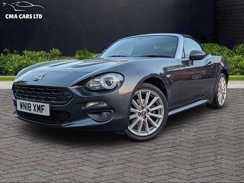 Usado Fiat 124 Spider Lusso 140 HP (102 kW) 2018 Cinzento Cabrios