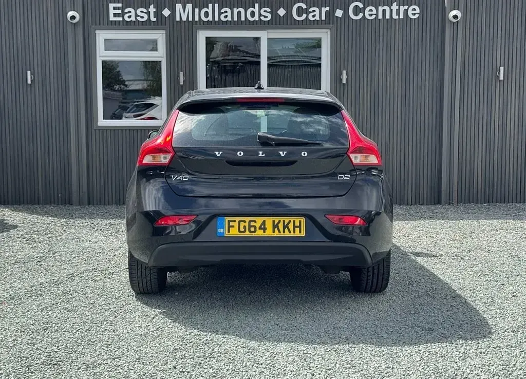 Used Volvo V40 SE Lux 115 HP (84 kW) 2014 Black Hatchback