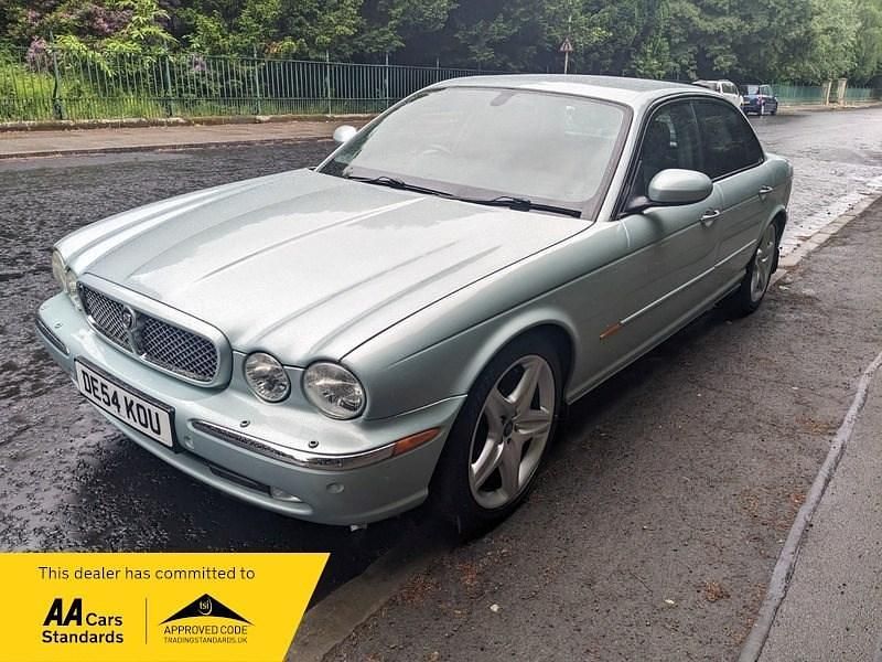 Used Jaguar XJ SE 241 HP (177 kW) 2004 Silver Sedan