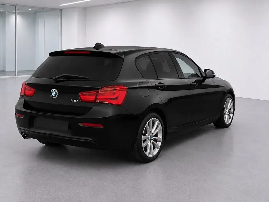 Used BMW 118 Sport Line 136 HP (100 kW) 2018 Black Hatchback