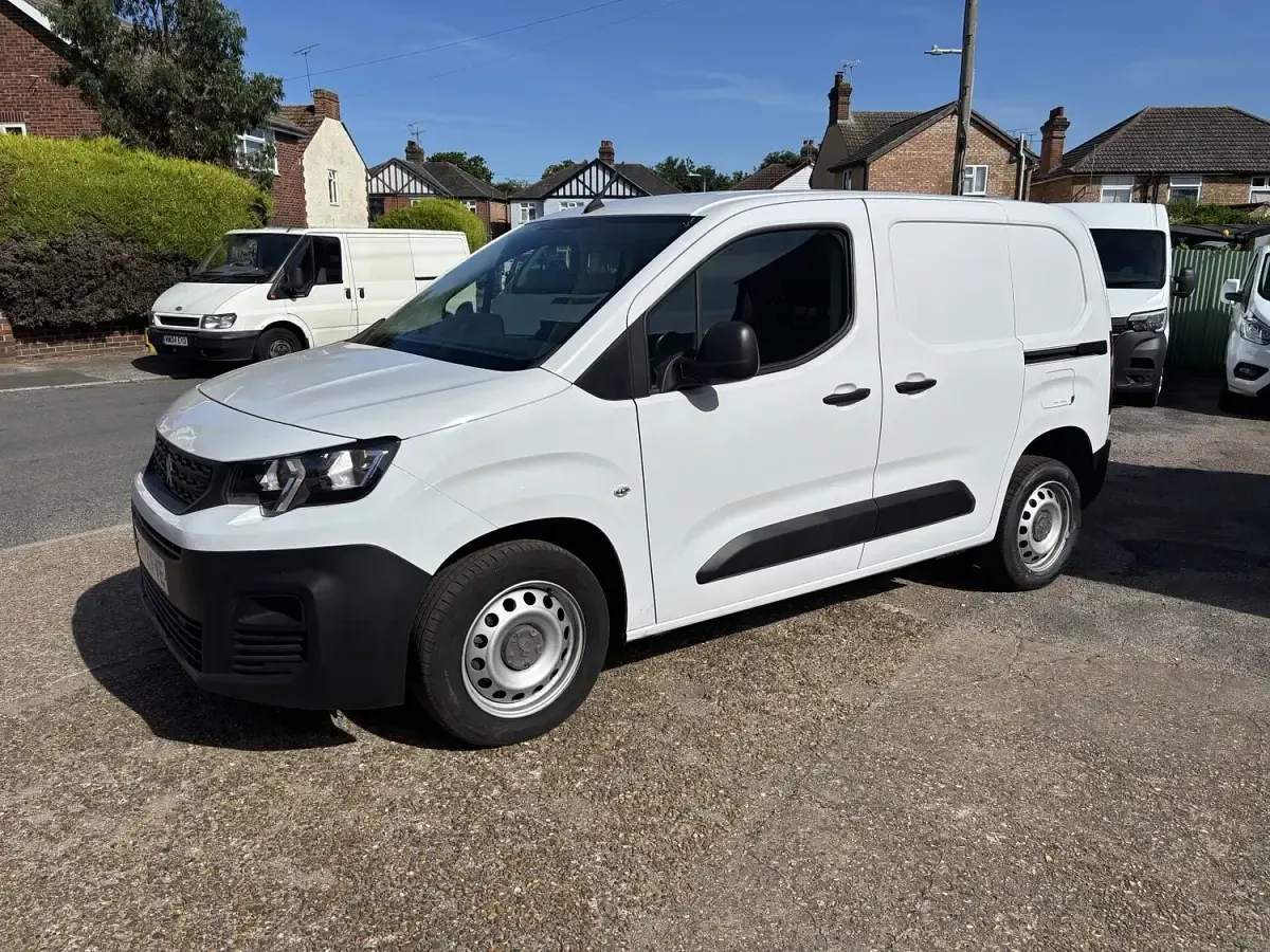 Used Peugeot Partner Premium 2024 White MPV